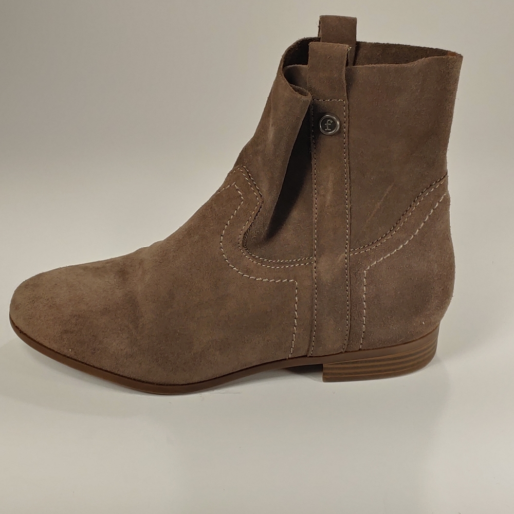 Womens Frye and Co. Ankle Booties size 7.5